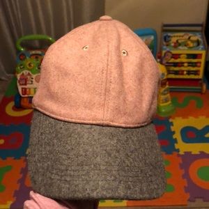 Albercrombie & Fitch hat